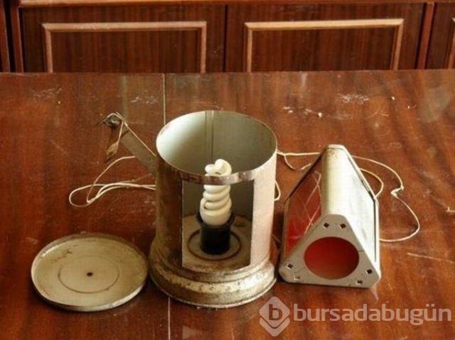 50 yıllık çantanın içinden çıkanlar şaşkına çevirdi 