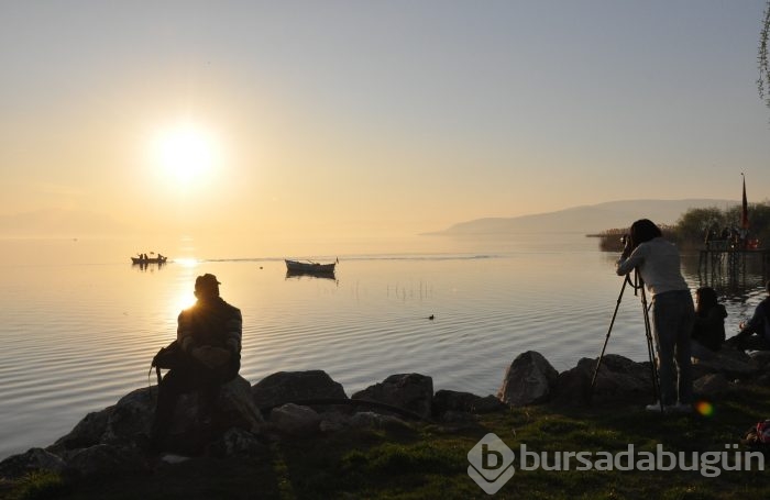 Bursa'da güneşin suya kavuştuğu an büyüledi	