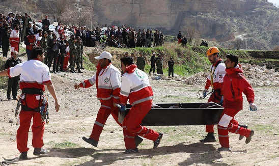 Türk jetini arama kurtarma çalışmalarından ilk görüntüler
