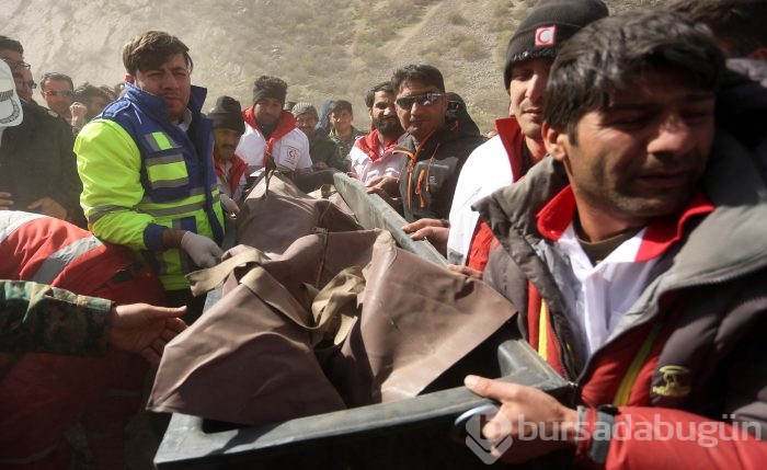 Türk jetini arama kurtarma çalışmalarından ilk görüntüler
