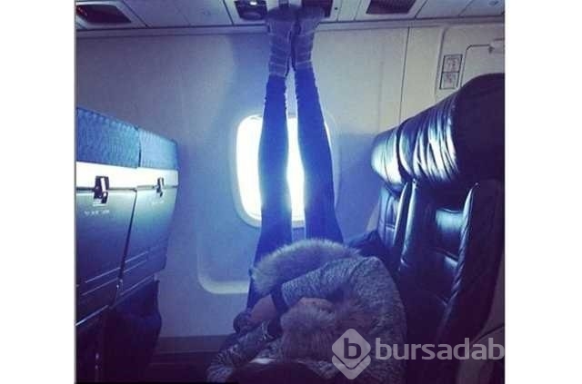 Hosteslerden yolcuları utandıracak paylaşımlar