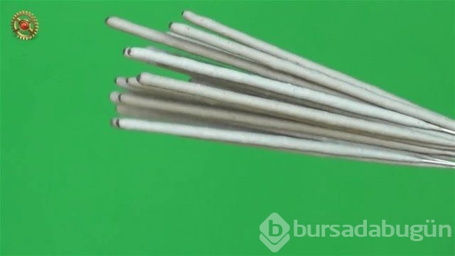 42 bin kibritten yaptığı küreyi ateşe verdi!
