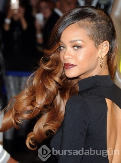 Dünden bugüne Rihanna'nın iddialı saçları! 