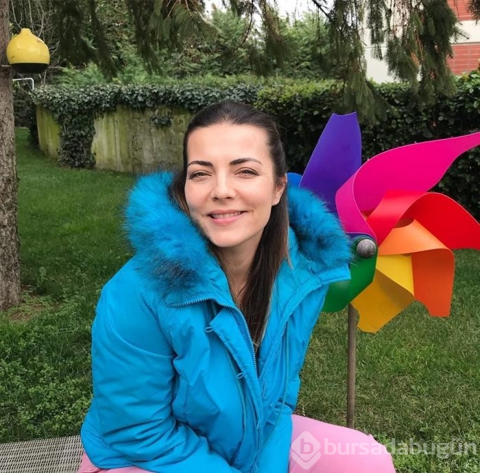 Oyuncu Burcu Kara: Çıldırma noktasına geldim! 