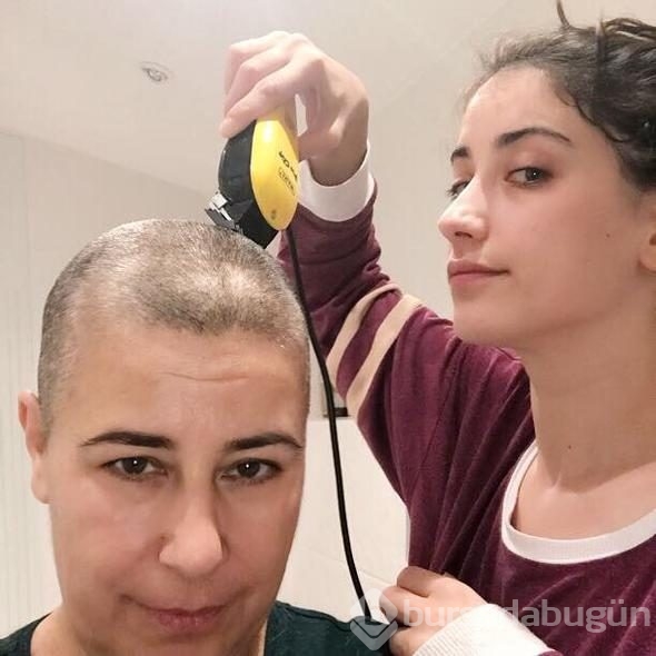 Annesinin en büyük destekçisi Hazal!