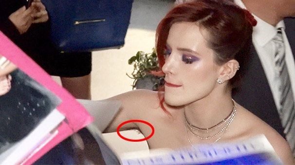 Ünlü oyuncu koltuk altı tüyleriyle gündeme bomba gibi düştü! 