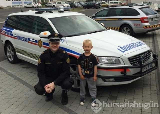 Dünyanın en huzurlu ülkesi İzlanda'nın polisleri sosyal medyada fenomen oldu! 