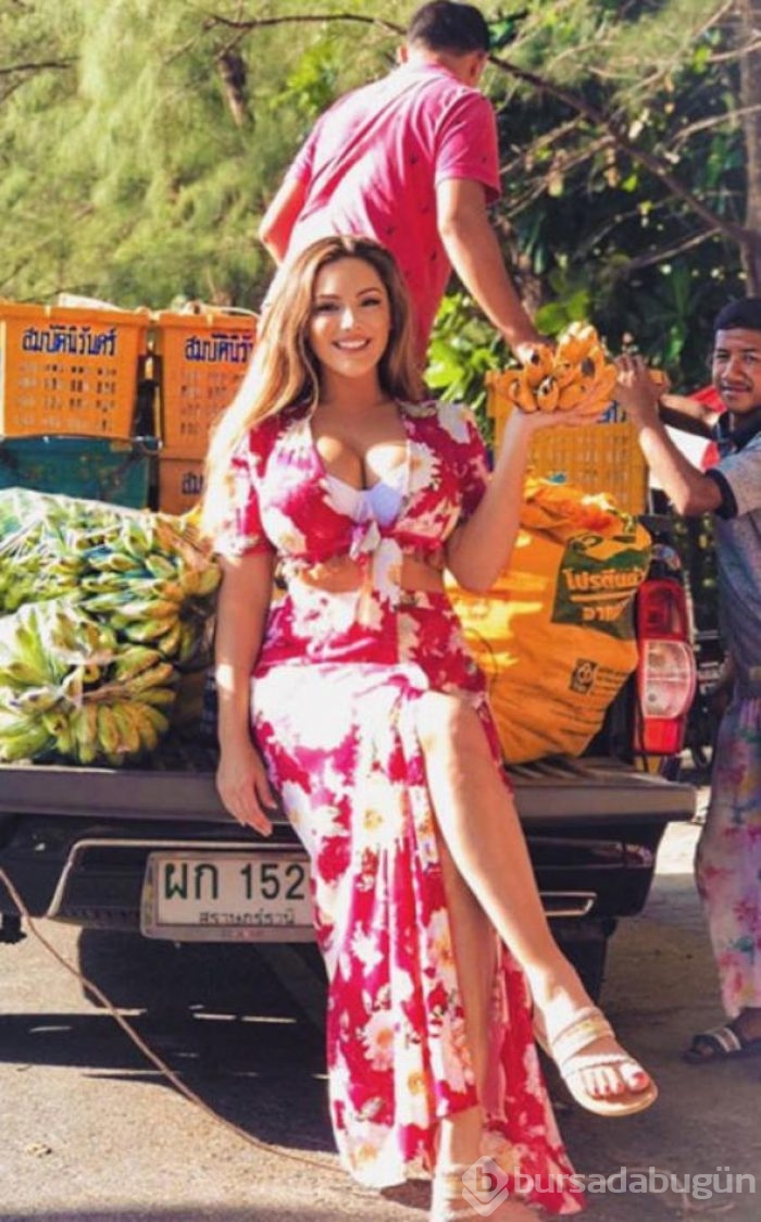 Kelly Brook Bodrum'dan İzlanda'ya dört bir yanı turladı!