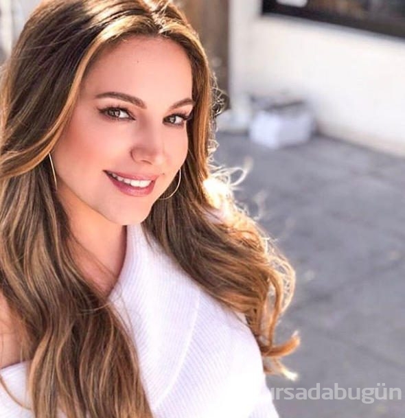Kelly Brook Bodrum'dan İzlanda'ya dört bir yanı turladı!