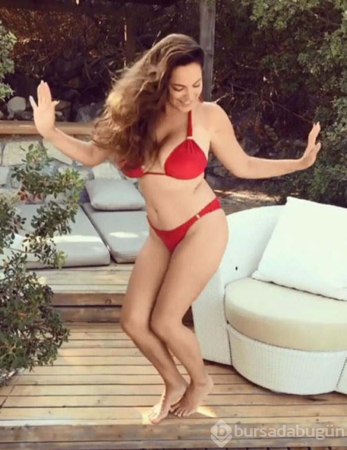 Kelly Brook Bodrum'dan İzlanda'ya dört bir yanı turladı!