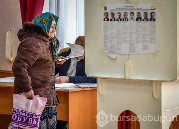 Rusya'daki seçimlerden çok ilginç kareler....
