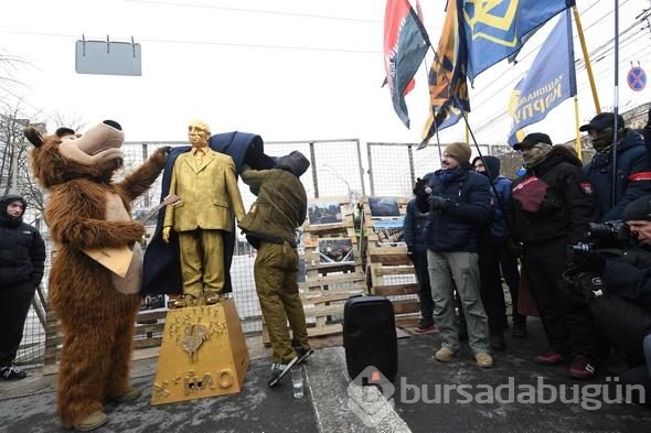 Rusya'daki seçimlerden çok ilginç kareler....
