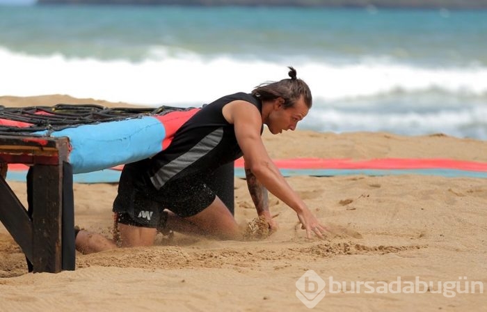 Survivor'da dokunulmazlığı kim kazandı, eleme adayları kimler? (All Star'a Berna Canbeldek dahil oldu)