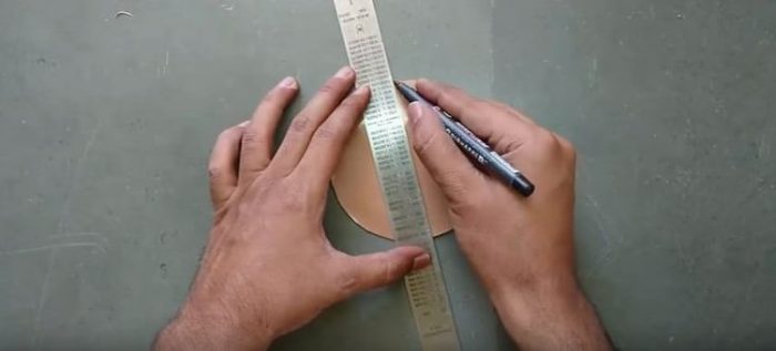 Pet şişeden yaptığı şeyle pes dedirtti!