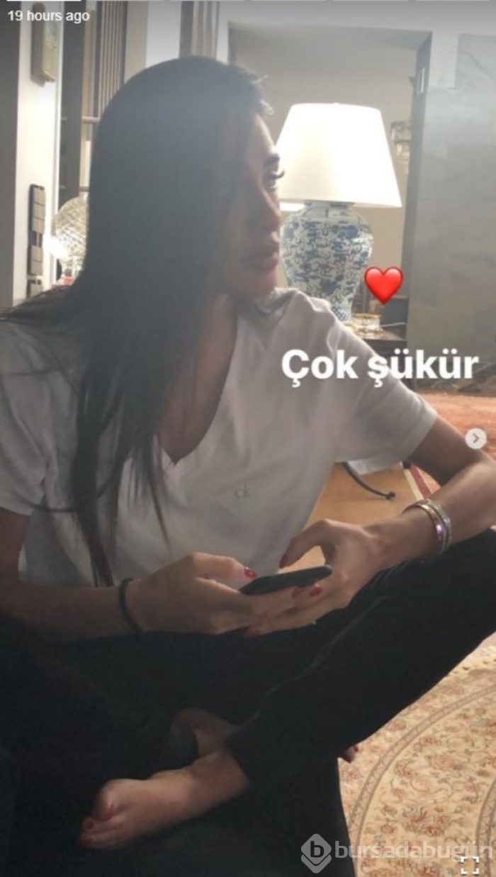 O ünlüden yüzük şov! 