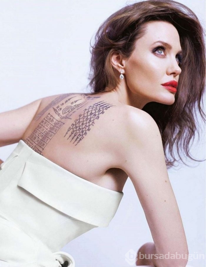 Angelina Jolie'nin dövmeleri tüm dikkatleri üzerine topladı! 