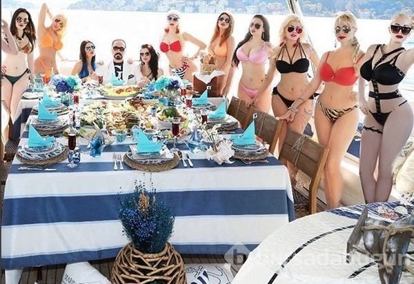 Kedicikler birbirine düştü! Tülay Kumaşçı'dan 'ajan' iddiası