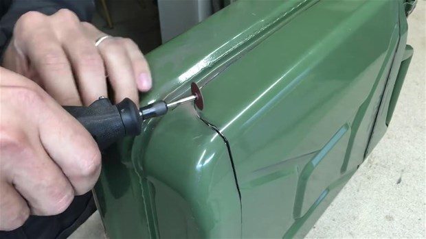 Boş benzin bidonuyla bakın neler yaptı! 