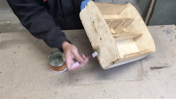 Boş benzin bidonuyla bakın neler yaptı! 