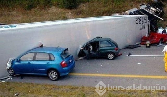 Milyon dolarlık arabalar paramparça! 