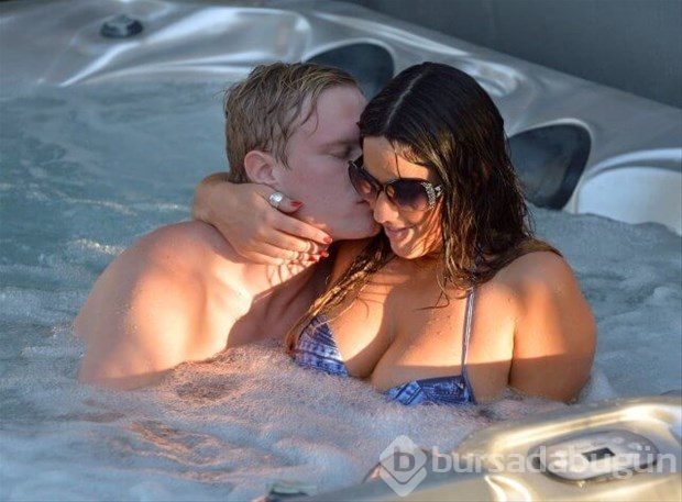 Claudia Romani yine rahat durmadı!