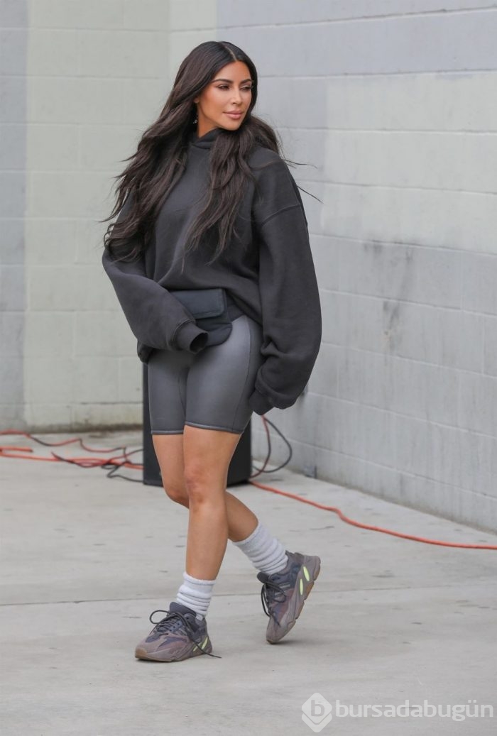 Okul çocuğu Kim Kardashian! 
