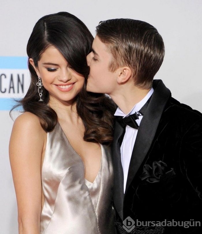Selena Gomez o detayı saklamıyor! 