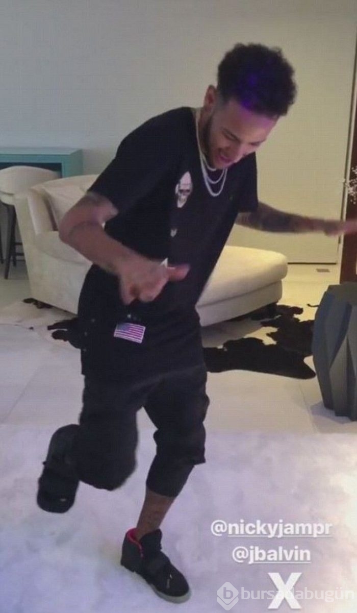 Neymar kırık ayağıyla öyle birşey yaptı ki! 