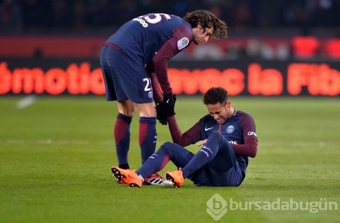 Neymar kırık ayağıyla öyle birşey yaptı ki! 