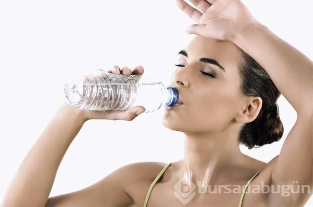 Gereğinden fazla su içmek metabolizmayı...