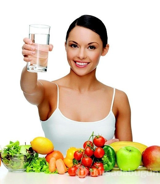 Gereğinden fazla su içmek metabolizmayı...