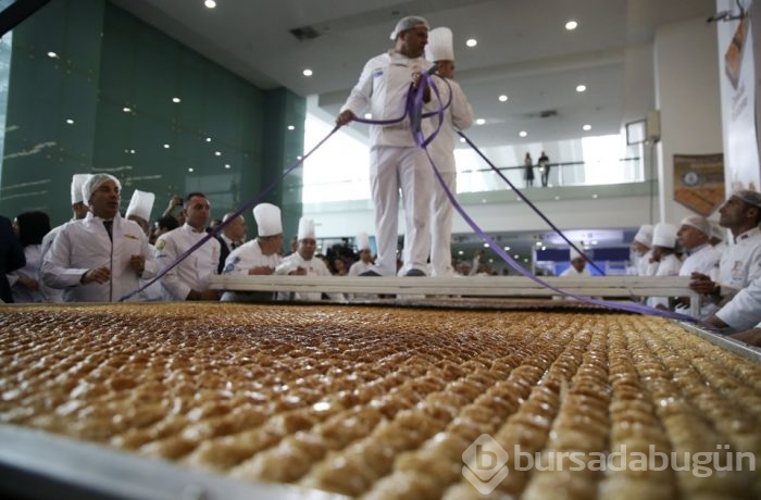 İşte dünyanın en büyük baklavası! 