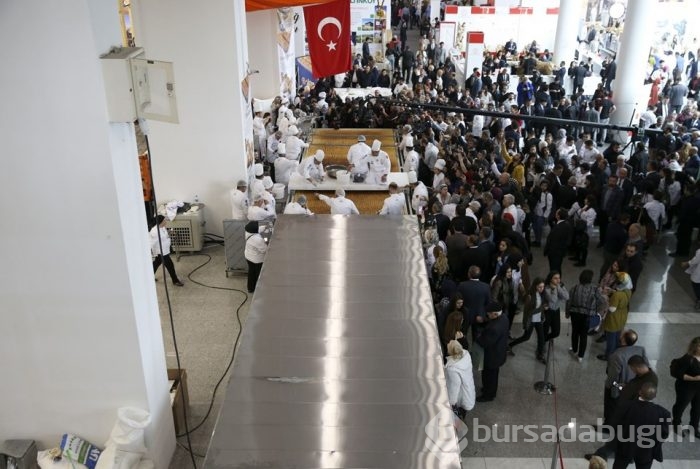 İşte dünyanın en büyük baklavası! 