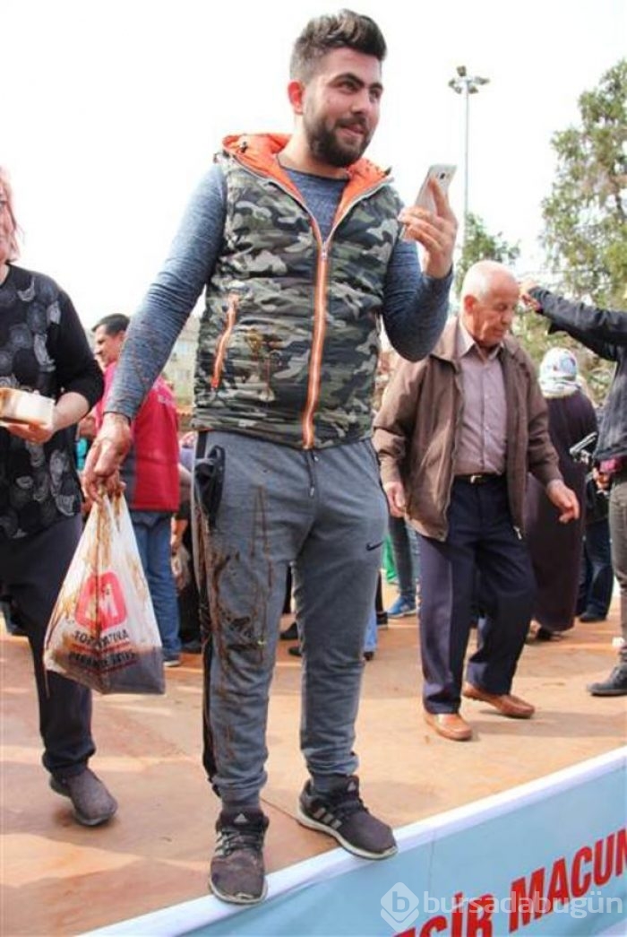 Mesir macunu almak isteyen amcaya öyle birşey oldu ki! 