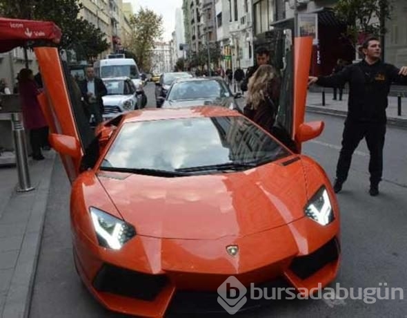 Lamborghini'sini kiraya veriyor! 