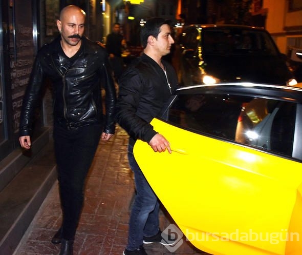 Birce Akalay'dan sürpriz doğum günü! 