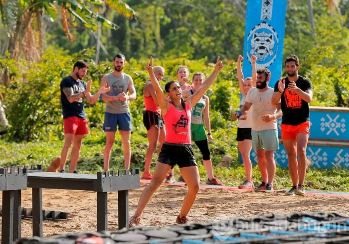 Survivor'da ödül ve ada oyununu kim kazandı? (Survivor son bölüm)