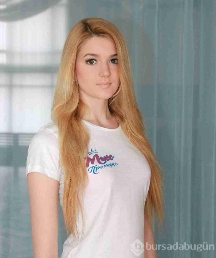 Alisa Manyonok gönüllere smaç bastı