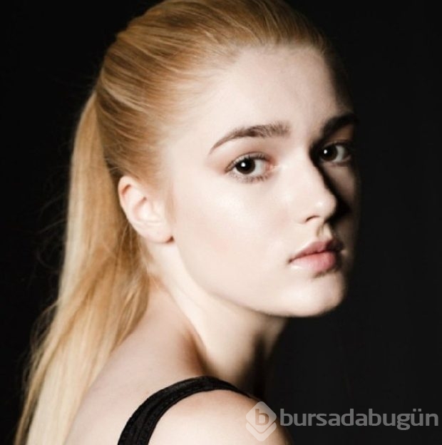 Alisa Manyonok gönüllere smaç bastı