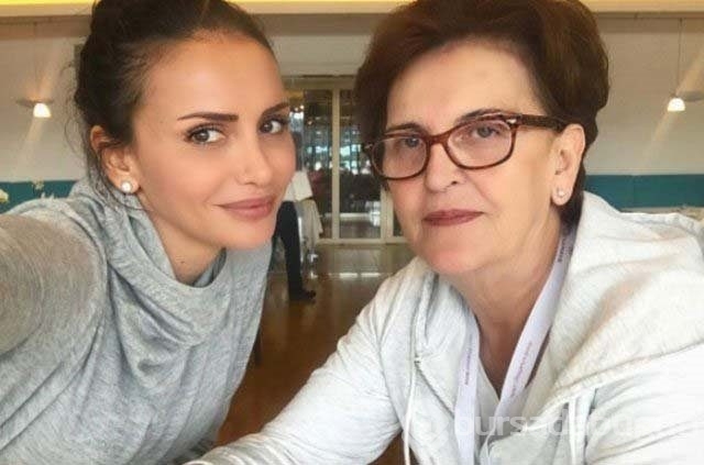 Ünlüler ve anneleri