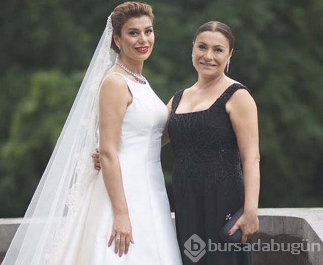 Ünlüler ve anneleri