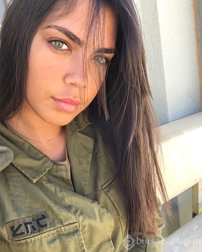 İsrailli kadın askerler