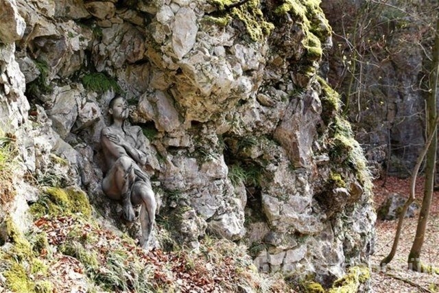 Fotoğraflara iyi bakın, ne görüyorsunuz?