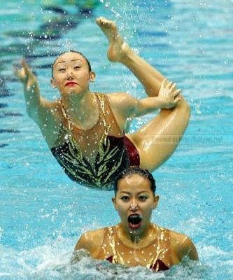 Sporcuların düştükleri komik haller