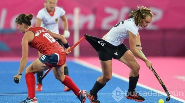 Sporcuların düştükleri komik haller