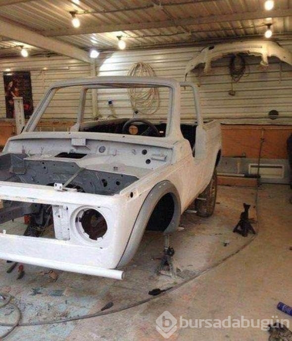 1000 liraya aldığı otomobili öyle bir hale getirdi ki