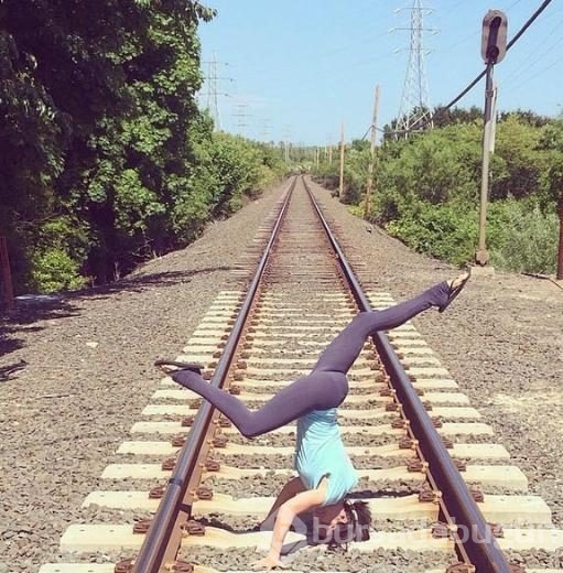 Onun için her yer yoga!
