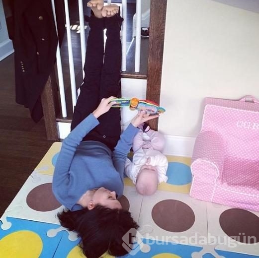 Onun için her yer yoga!
