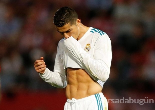 Rhian Sugden, Ronaldo'yu reddetti