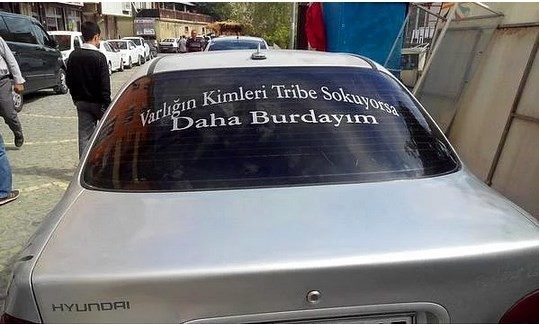 En komik araç yazıları